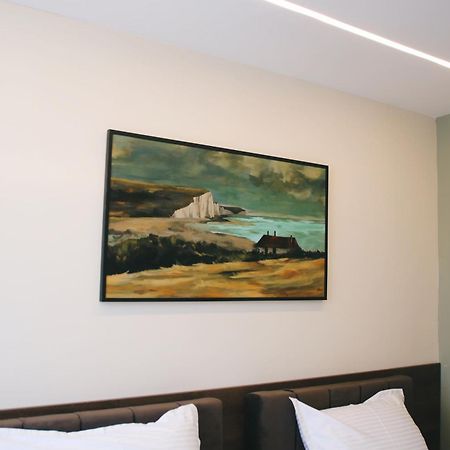Hotel Rozafa Suhareke Екстериор снимка